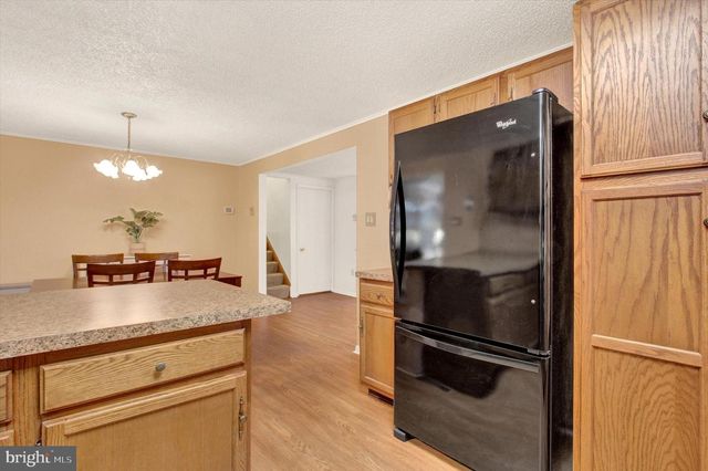 27 MCCANDLESS DR, East Berlin, PA 17316