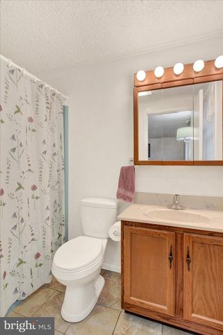 27 MCCANDLESS DR, East Berlin, PA 17316