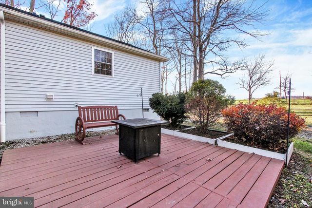 27 MCCANDLESS DR, East Berlin, PA 17316