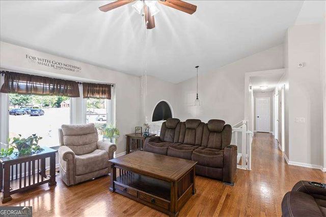 25 Leslie Cove SE, Cartersville, GA 30121