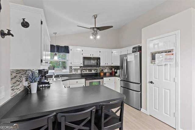25 Leslie Cove SE, Cartersville, GA 30121