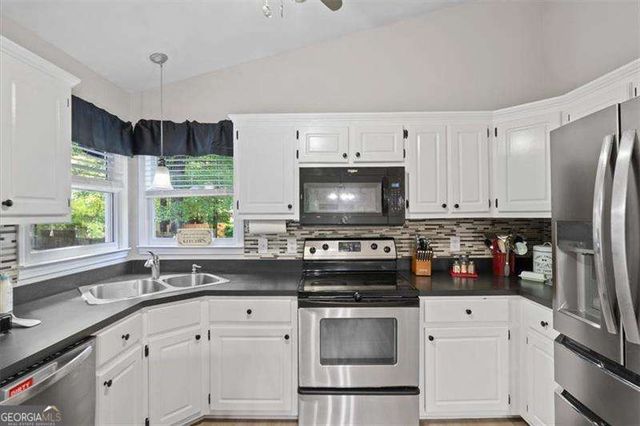 25 Leslie Cove SE, Cartersville, GA 30121