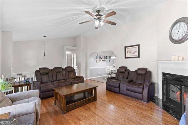 25 Leslie Cove SE, Cartersville, GA 30121