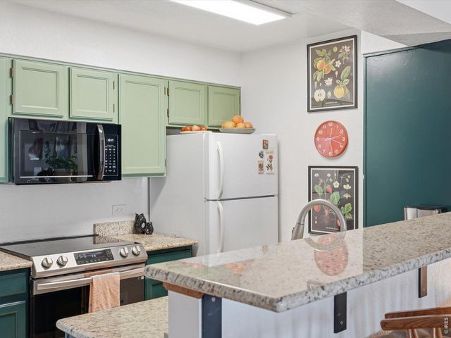 5020 Buckingham Rd, Boulder, CO 80301