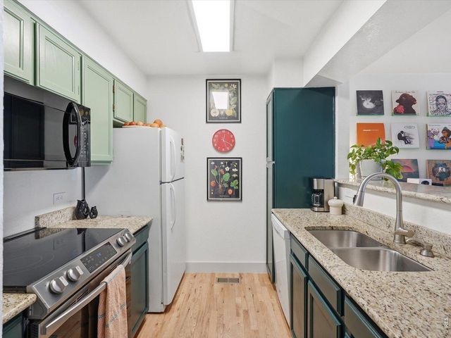 5020 Buckingham Rd, Boulder, CO 80301