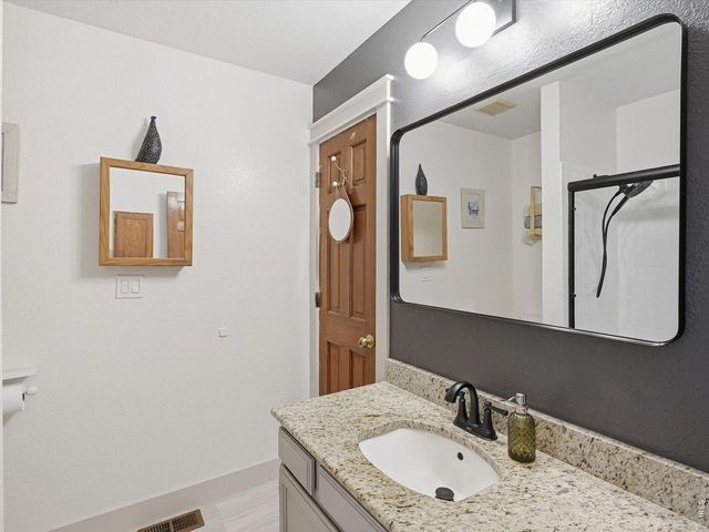 5020 Buckingham Rd, Boulder, CO 80301