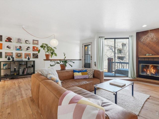 5020 Buckingham Rd, Boulder, CO 80301