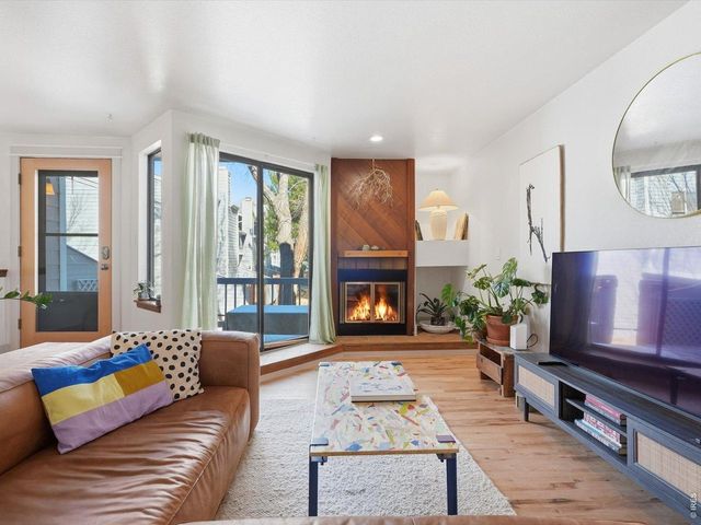 5020 Buckingham Rd, Boulder, CO 80301