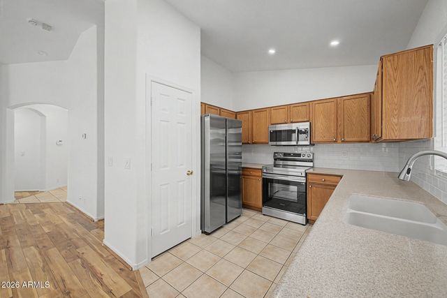 6654 E RICHMOND Street, Mesa, AZ 85215