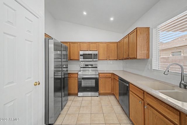 6654 E RICHMOND Street, Mesa, AZ 85215