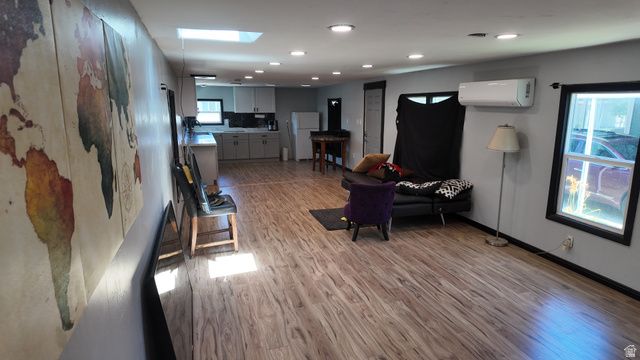 248 E CRESCENTWOOD, Sandy, UT 84070