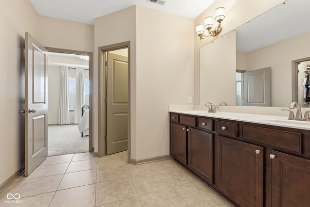 13003 Pennington Road, Fishers, IN 46037