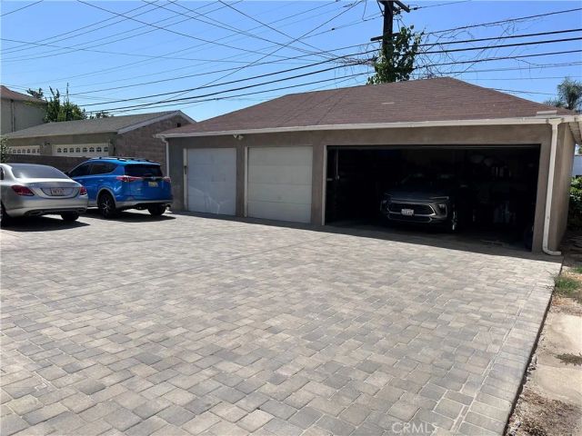824 W Glenoaks, Glendale, CA 91202