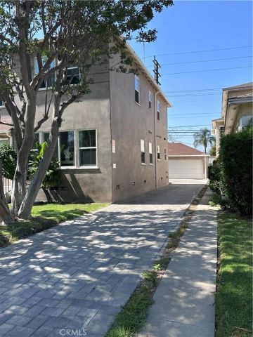 824 W Glenoaks, Glendale, CA 91202