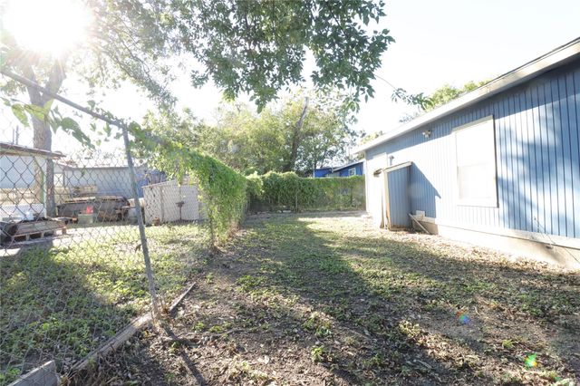 164 Grapeland Ave, San Antonio, TX 78214