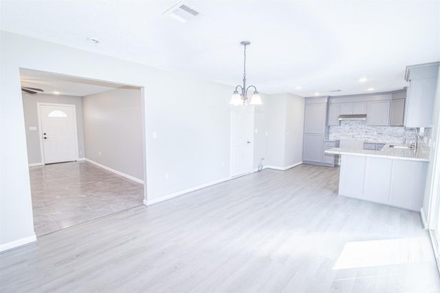 627 West Drive, Channelview, TX 77530