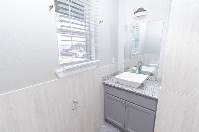 627 West Drive, Channelview, TX 77530