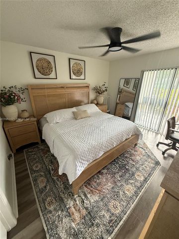 510 S Park Rd 10-14, Hollywood, FL 33021