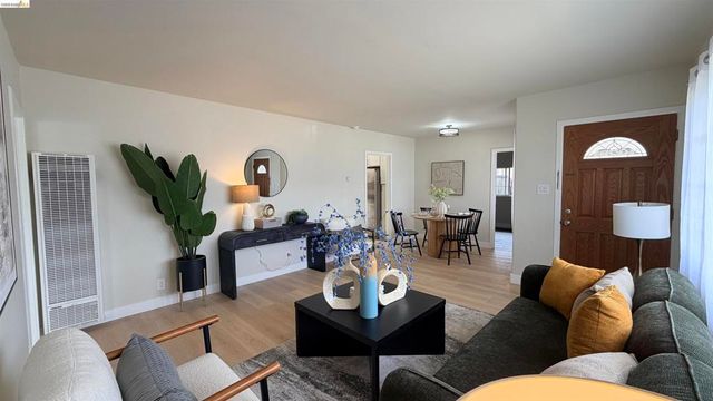 954 Folsom Ave, Hayward, CA 94544