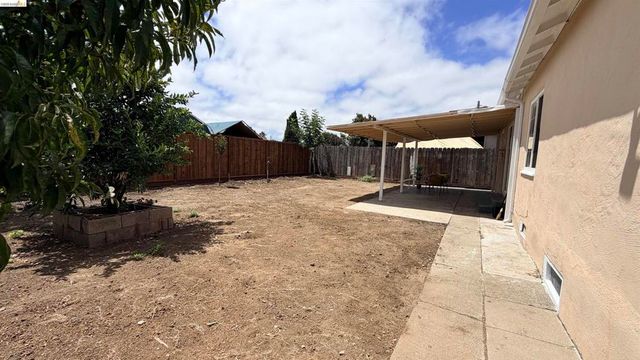 954 Folsom Ave, Hayward, CA 94544