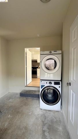 954 Folsom Ave, Hayward, CA 94544
