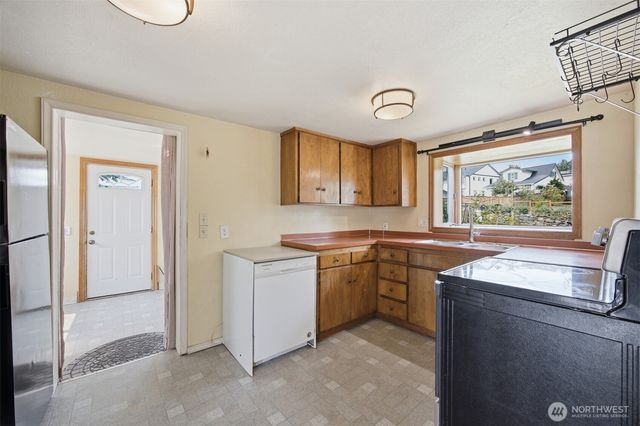2171 Gardiner Drive, Ferndale, WA 98248