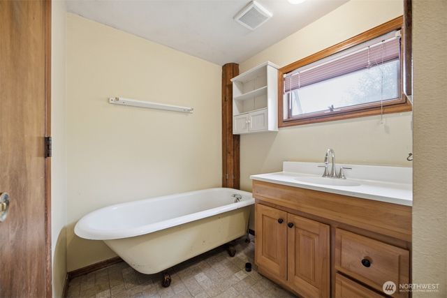 2171 Gardiner Drive, Ferndale, WA 98248