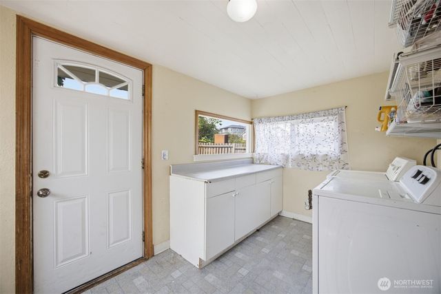 2171 Gardiner Drive, Ferndale, WA 98248