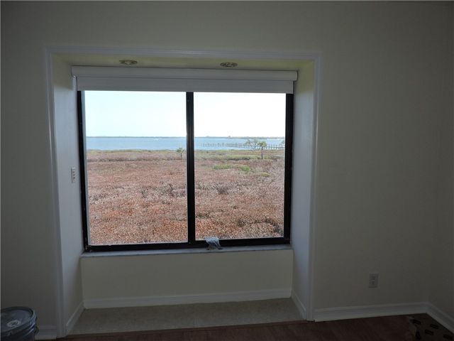 6240 E Mirror Lake Drive 201, Sebastian, FL 32958