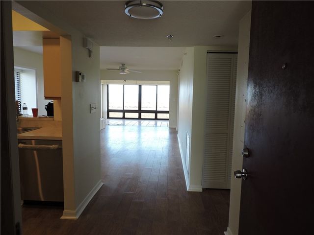 6240 E Mirror Lake Drive 201, Sebastian, FL 32958