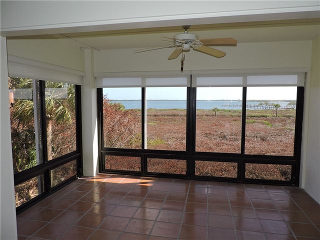 6240 E Mirror Lake Drive 201, Sebastian, FL 32958