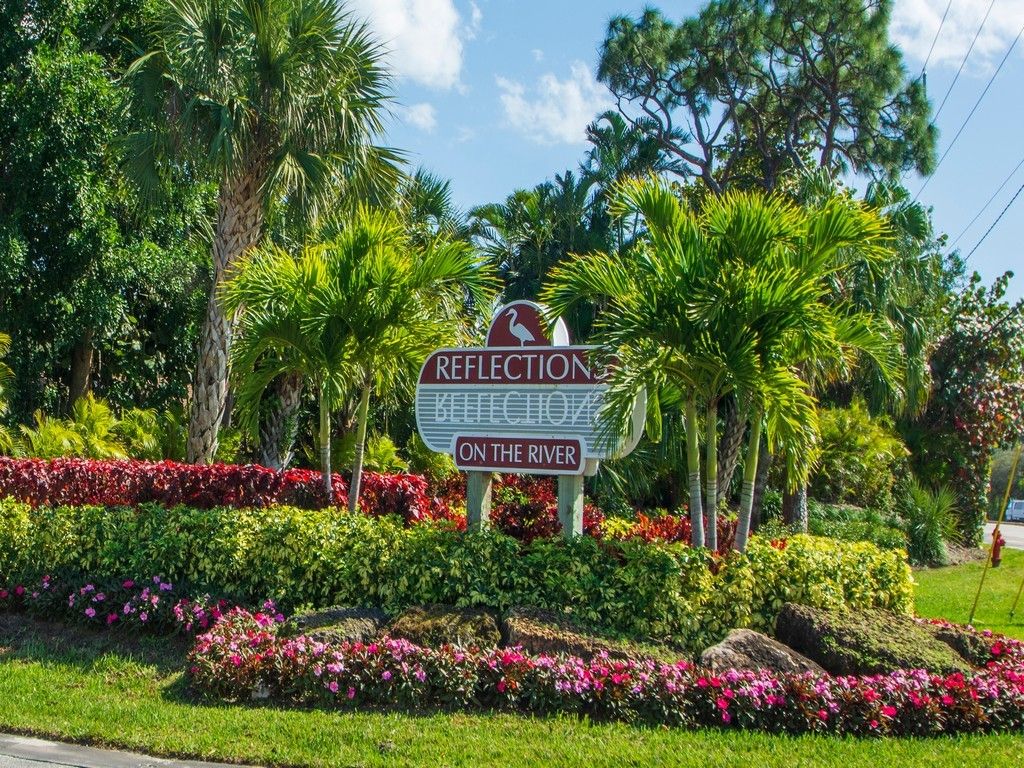 6240 E Mirror Lake Drive 201, Sebastian, FL 32958