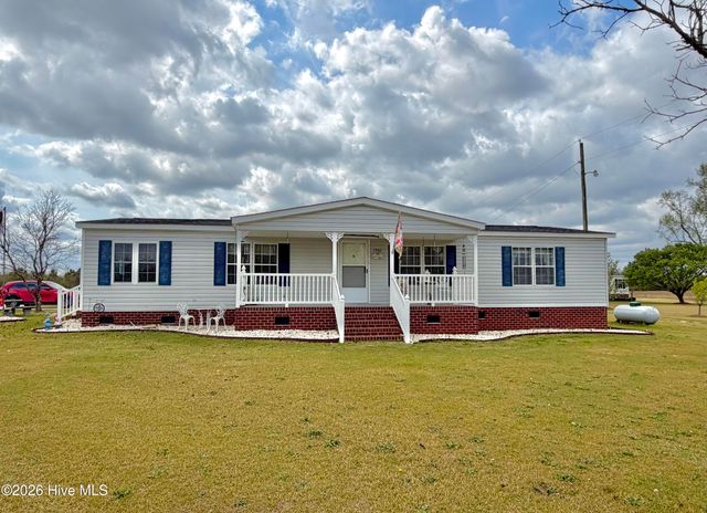 1961 Becton Farm Road, Kinston, NC 28501