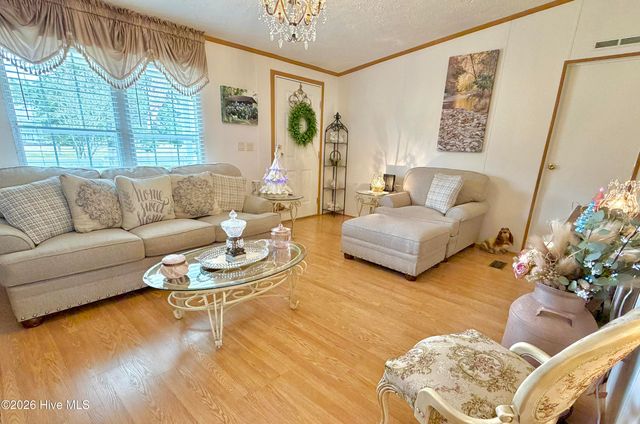 1961 Becton Farm Road, Kinston, NC 28501