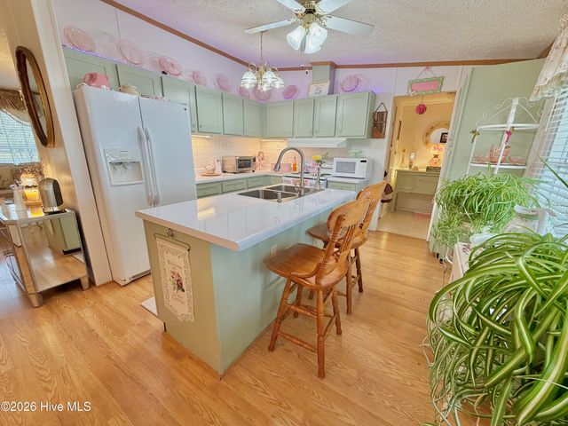 1961 Becton Farm Road, Kinston, NC 28501