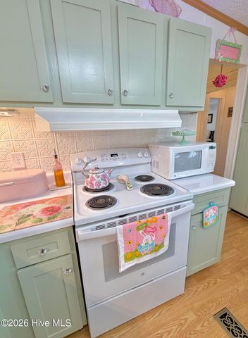 1961 Becton Farm Road, Kinston, NC 28501