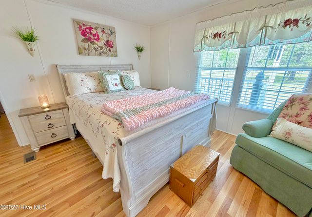 1961 Becton Farm Road, Kinston, NC 28501