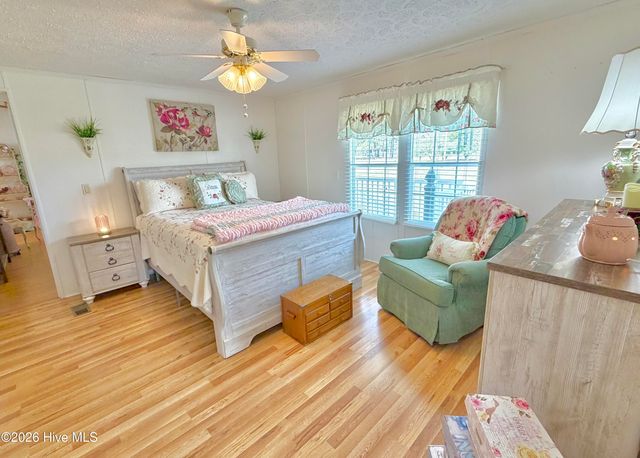 1961 Becton Farm Road, Kinston, NC 28501