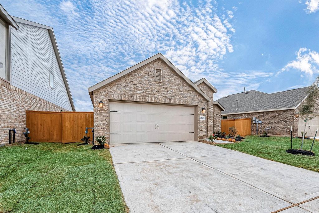 27106 Wandering Glen Lane, Katy, TX 77493