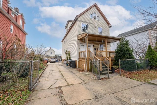 374 Delavan Street, New Brunswick, NJ 08901