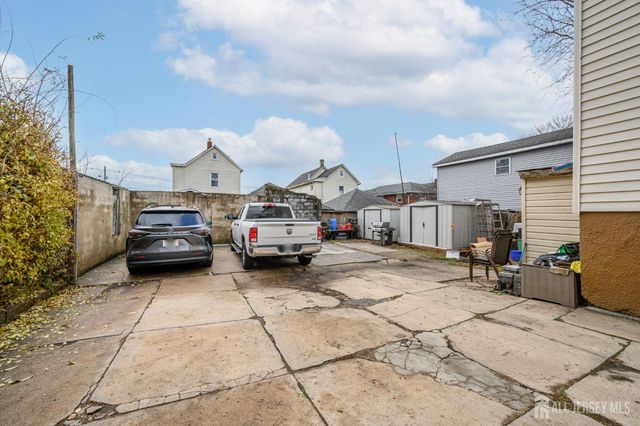 374 Delavan Street, New Brunswick, NJ 08901