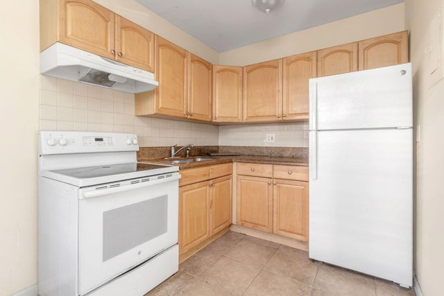 230 Conniston Road, West Palm Beach, FL 33405