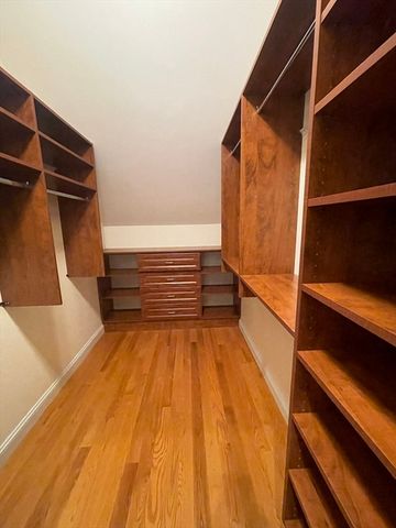 10 Blodgett Rd, Lexington, MA 02420
