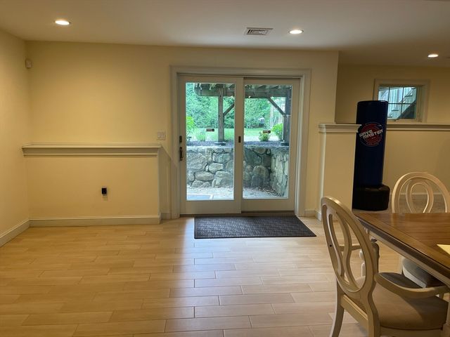 10 Blodgett Rd, Lexington, MA 02420