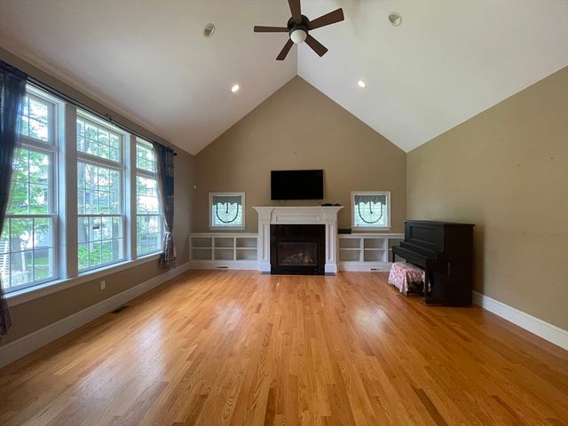 10 Blodgett Rd, Lexington, MA 02420