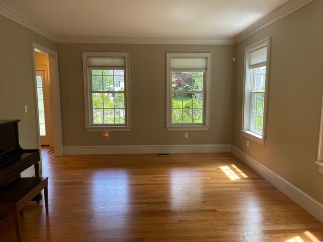 10 Blodgett Rd, Lexington, MA 02420