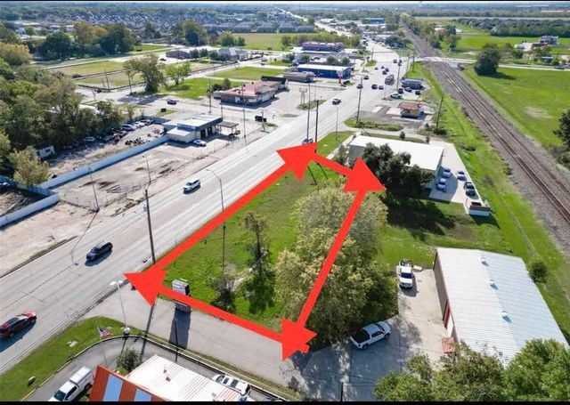 2422-2436 S Main Street, Pearland, TX 77581
