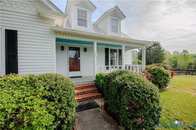 575 Perkins Rd, Kents Store, VA 23084