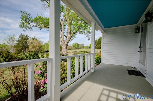 575 Perkins Rd, Kents Store, VA 23084