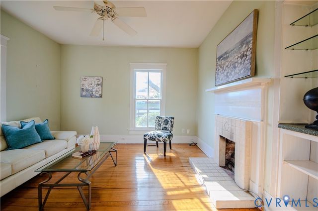 575 Perkins Rd, Kents Store, VA 23084